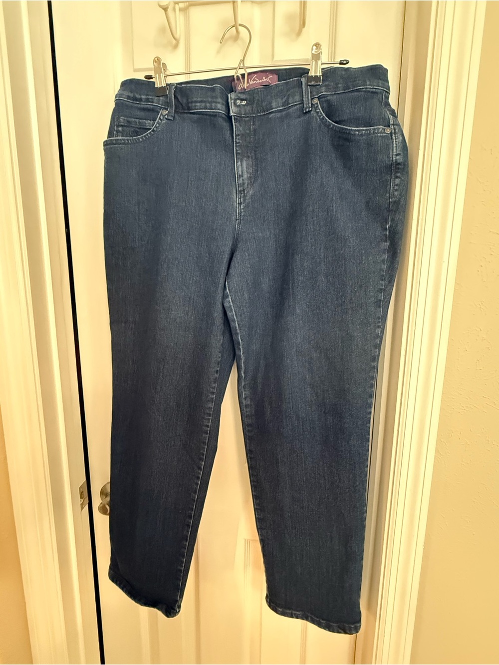 Gloria Vanderbilt Dark Blue Straight-Leg Jeans